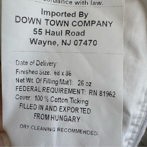Downtown Twin Luxurious Hungarian White Goose Down Comforter Year Round - Picture 6 of 7